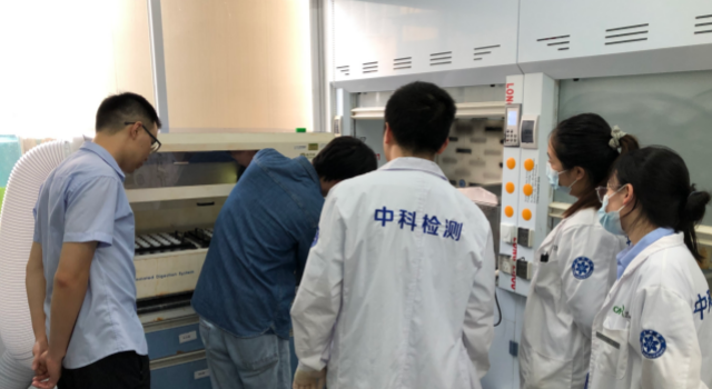 儀器升級優(yōu)化及培訓現(xiàn)場